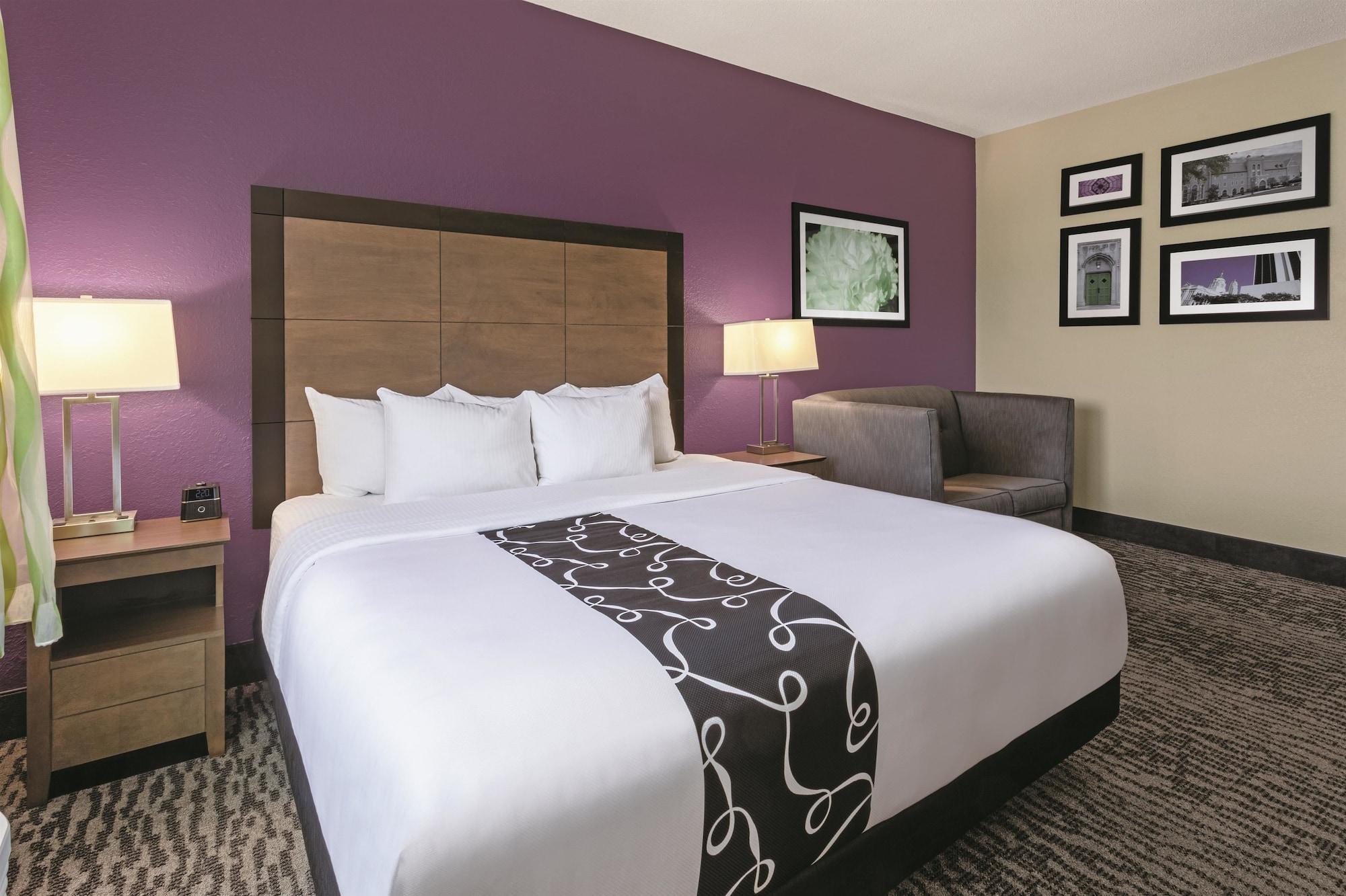 La Quinta Inn And Suites By Wyndham Elkhart Extérieur photo