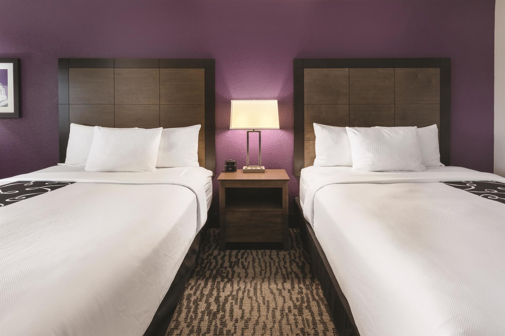 La Quinta Inn And Suites By Wyndham Elkhart Extérieur photo