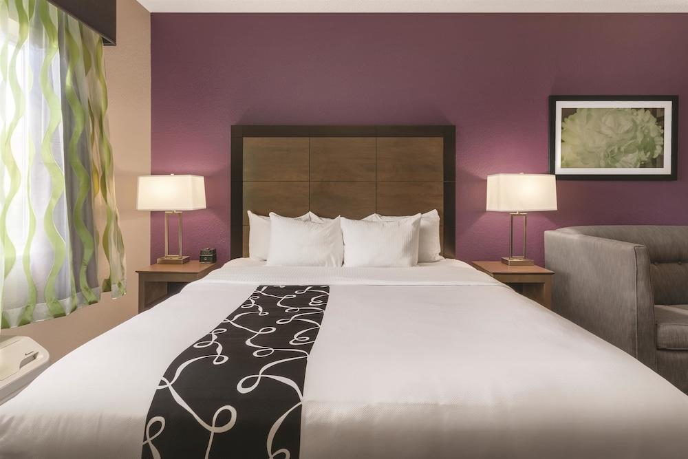 La Quinta Inn And Suites By Wyndham Elkhart Extérieur photo