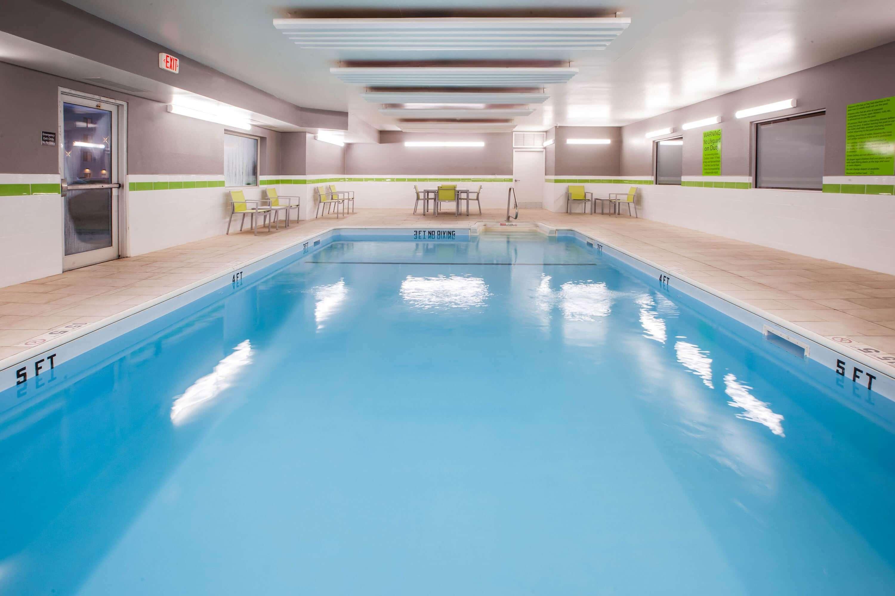 La Quinta Inn And Suites By Wyndham Elkhart Extérieur photo
