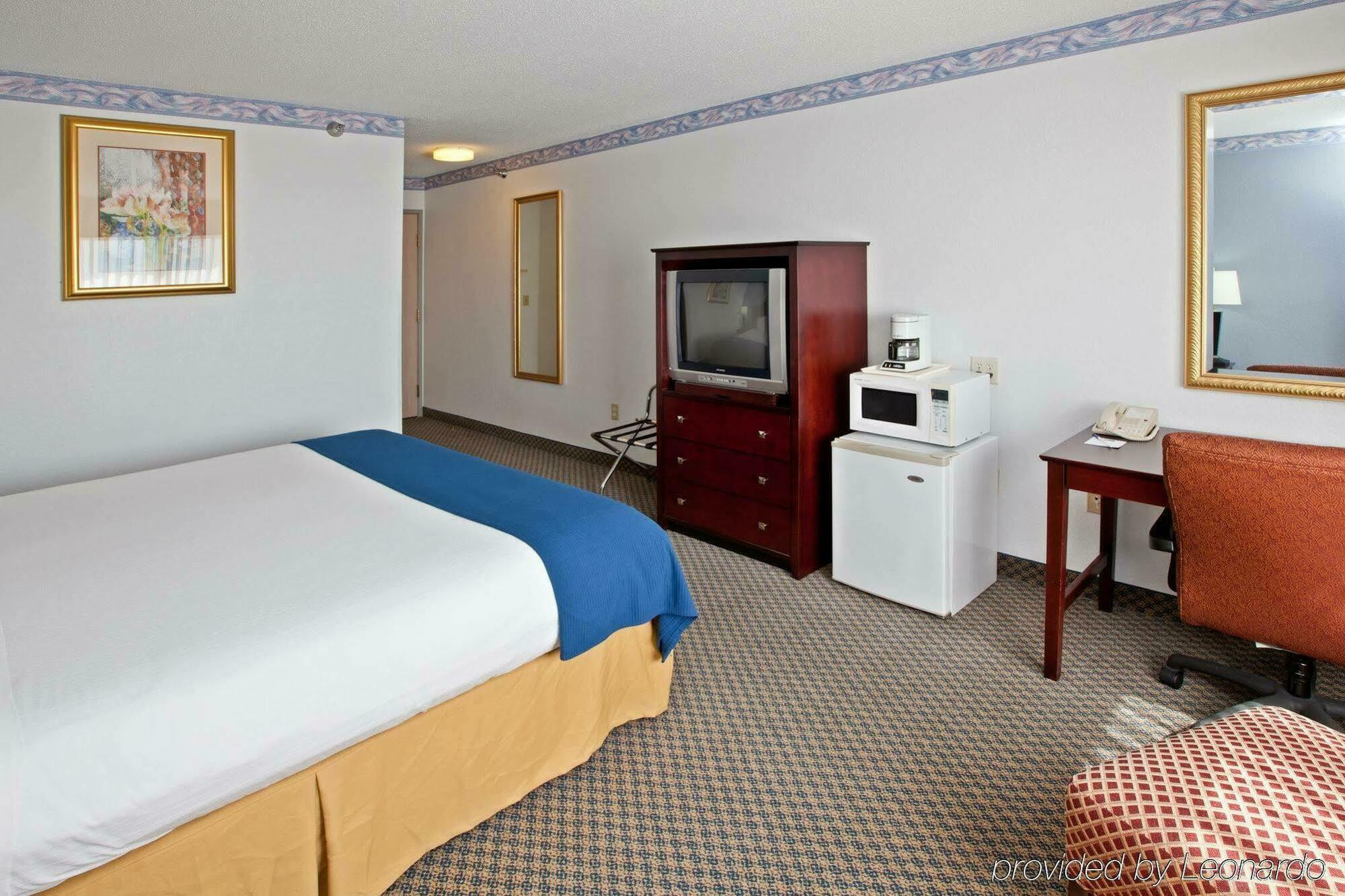 La Quinta Inn And Suites By Wyndham Elkhart Extérieur photo